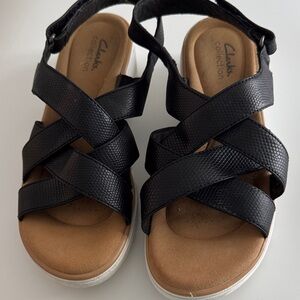 Clarks Kids Black and Tan Sandals